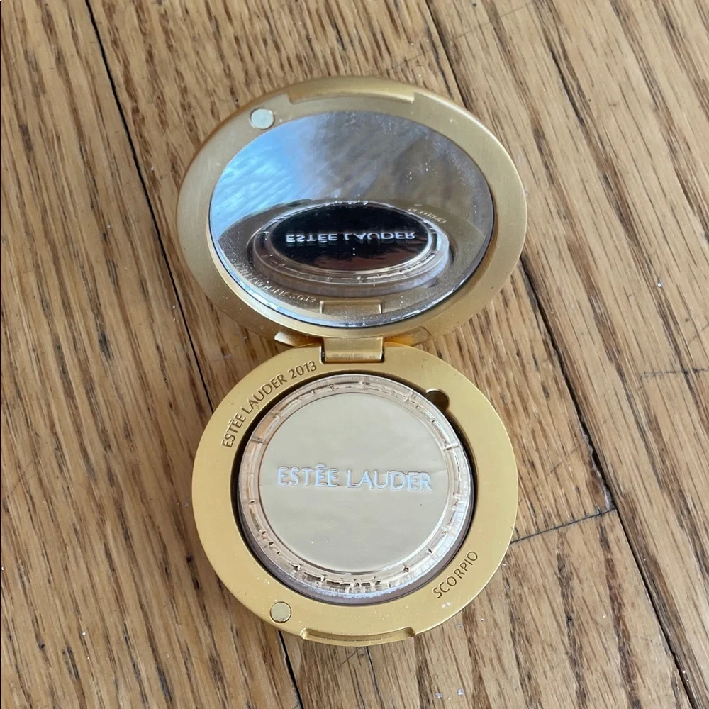 Estee Lauder Travel Size Gold Compact with Mirror - Picture 2 of 5